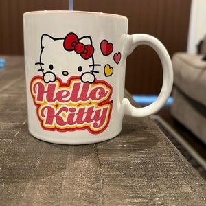 NWT Hello Kitty Hearts - 20oz Mug